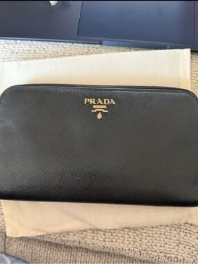 Prada Black Saffiano Leather Zip Wallet Clutch